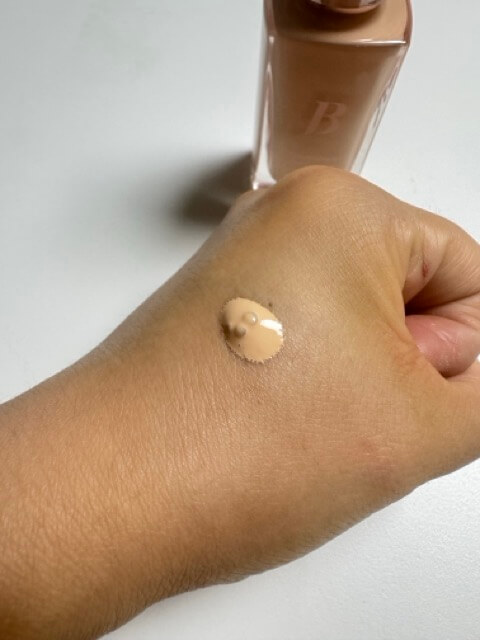 손등 파운데이션