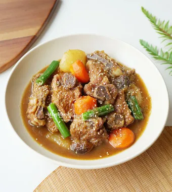 돼지갈비찜 맛있게 만드는 법과 부드럽게 하는 방법_37