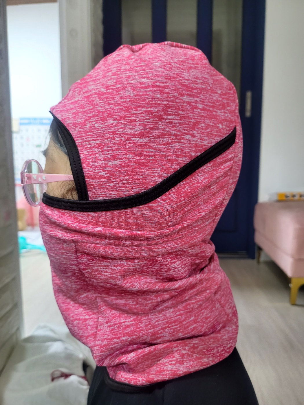 캠피셔스 어린이 키즈 바라클라바 스키 넥워머세트, 핑크 착용 옆모습