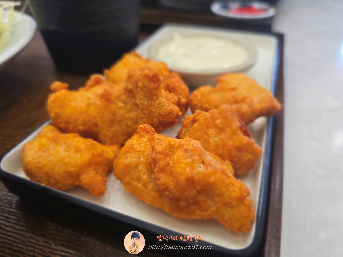 매콤로스카츠 + 치킨가라아게(5pc)