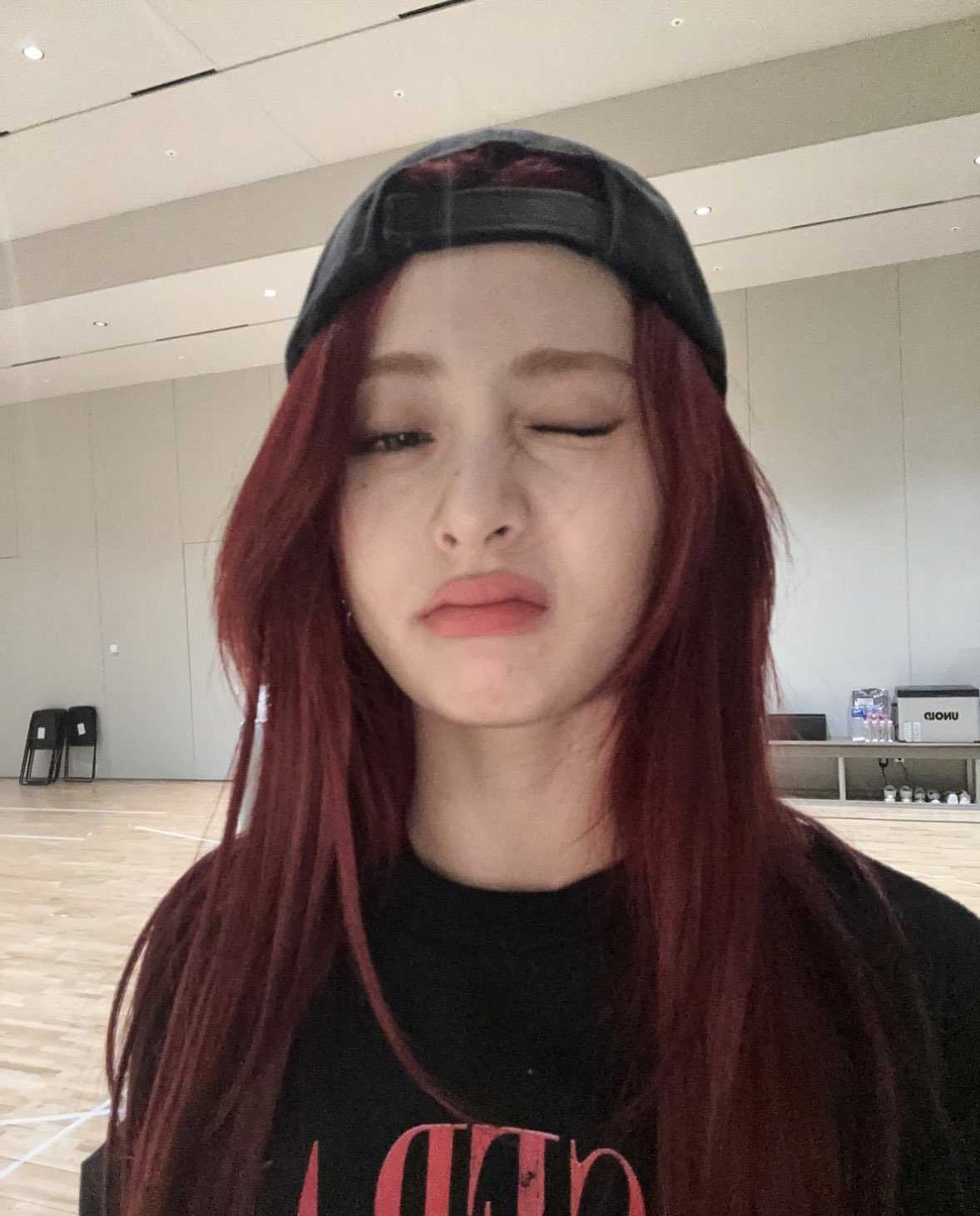 르세라핌 허윤진