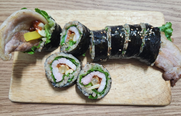 완성된 삼겹살 김밥