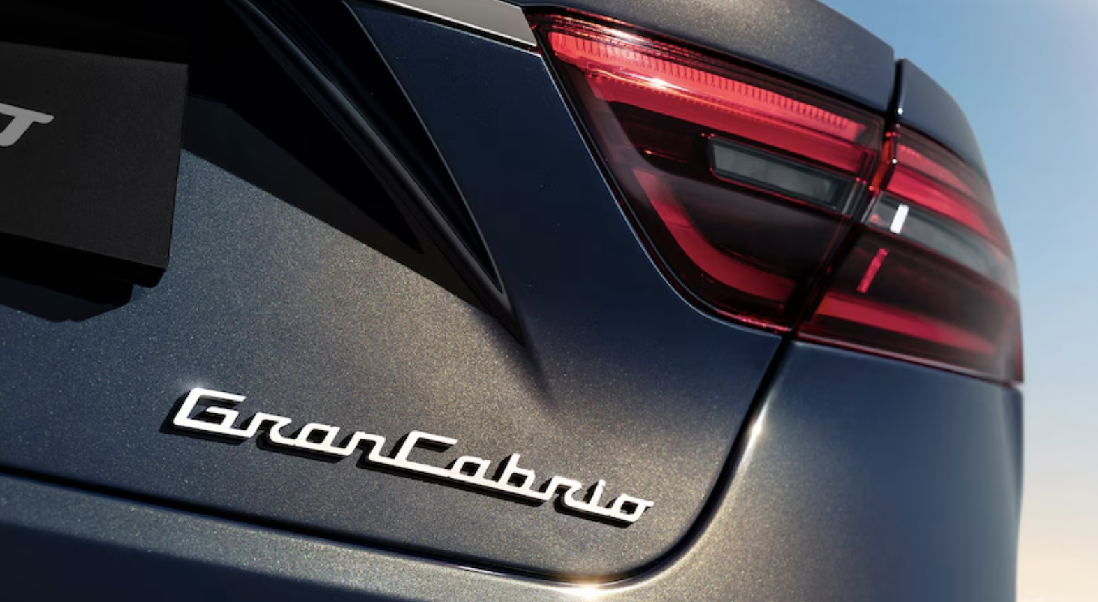 2024 마세라티 그란카브리오 가격 국내출시 성능 연비(+개인적인 견해)