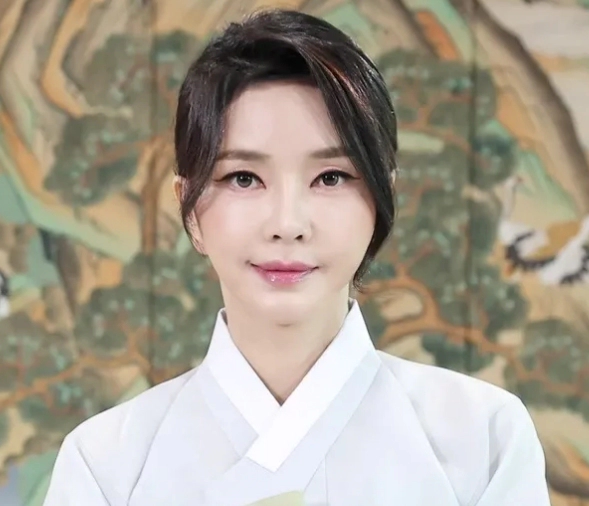 김건희 여사 프로필 나이 고향 학력 재산