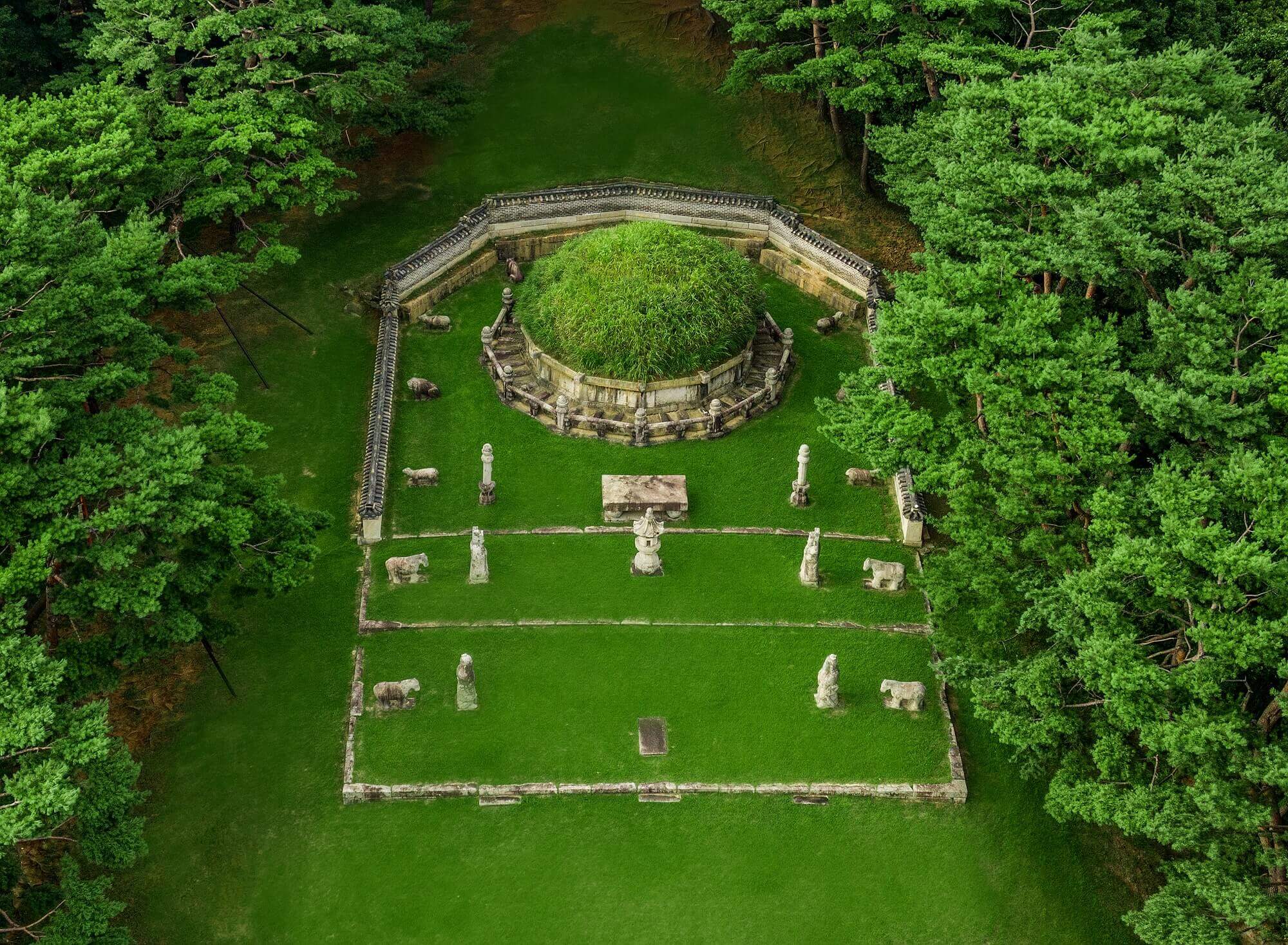 선조&amp;#44; 임진왜란 속에서 드러난 그의 진짜 리더십은?