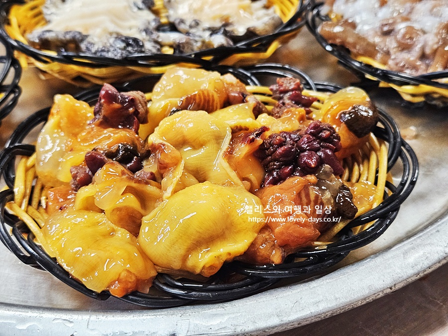 기장 대변항 해녀촌 파래장 해산물 모듬 전복죽 맛집