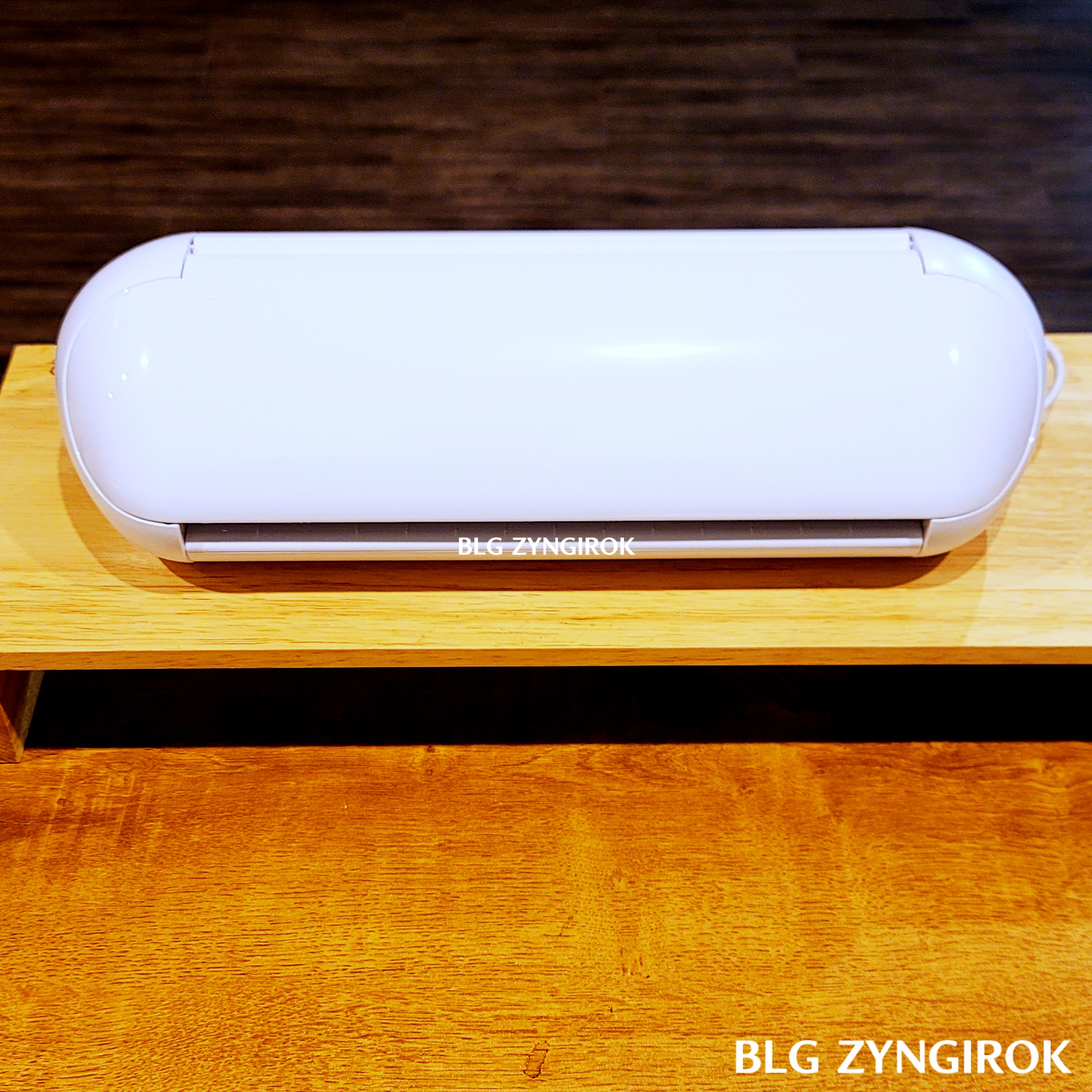 부착형-서랍이-설치되기-전-모습이다.