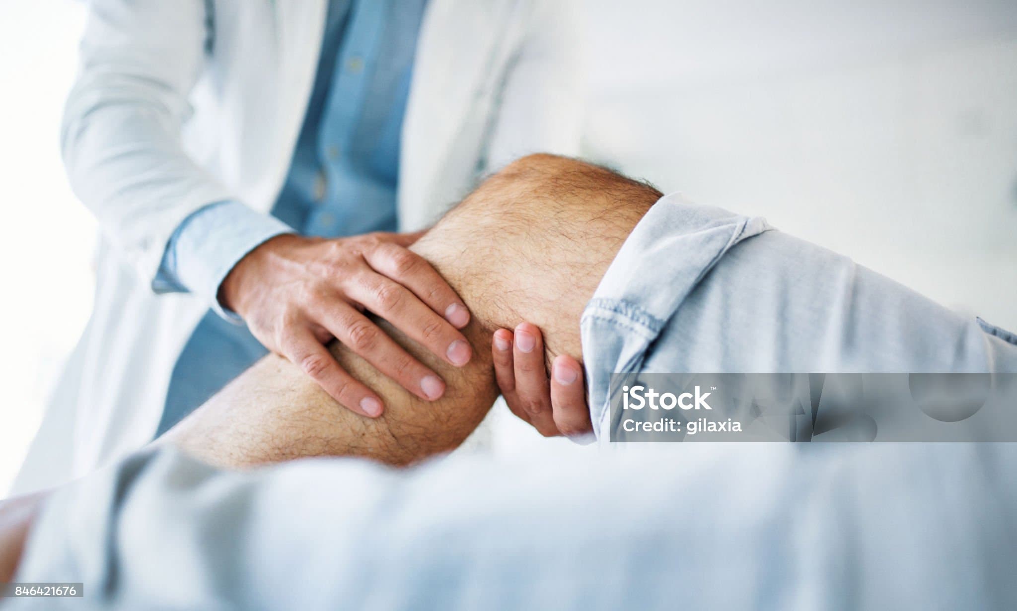 무릎에 열이 나는 이유&amp;#44; 혹시 염증 신호일까요?