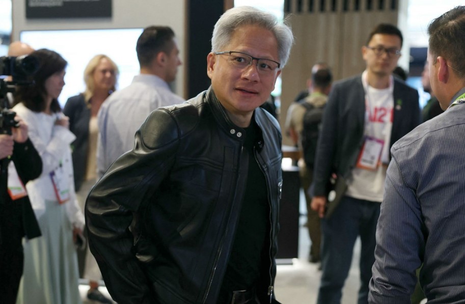 젠슨 황, "美 기술력, 중국보다 훨씬 앞서" 기술력 우위 언급