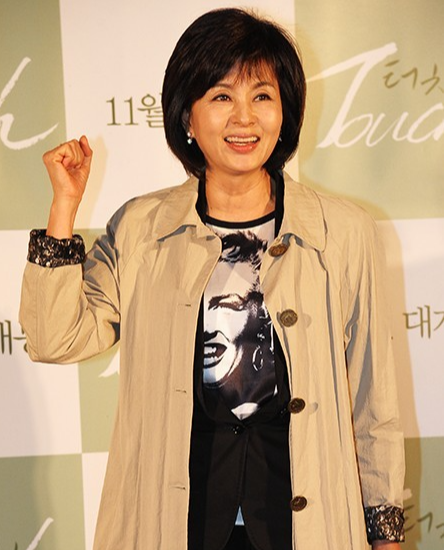 중년 유지인