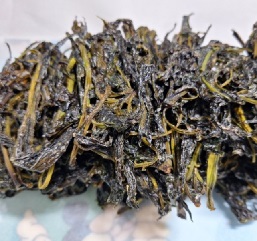 가죽나물