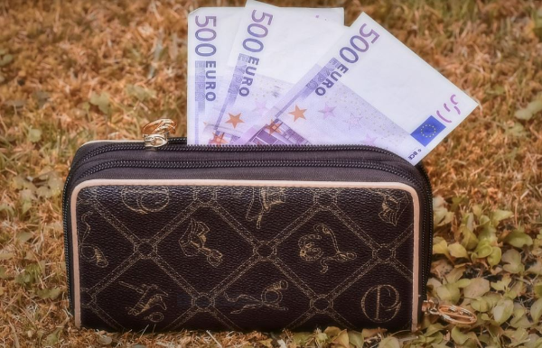 저축 늘리는 방법은 절약하는 방법 이상으로 가계의 소비 지출 관리가 중요