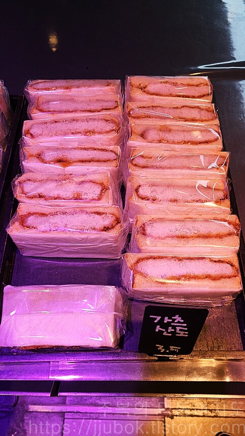 에키노마에-베이커리-가츠-산도