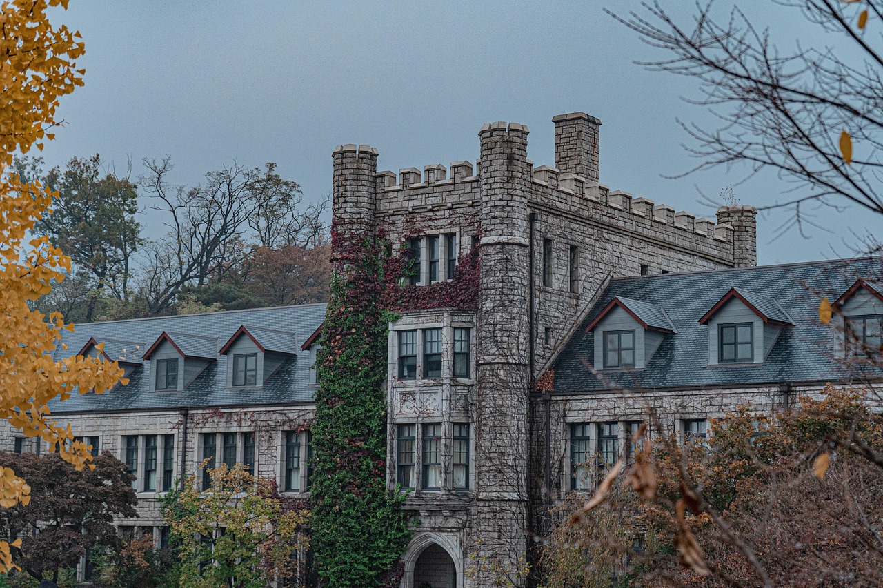 고풍스러운 대학교 건물