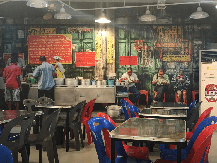 압구정로데오 맛집 "까폼" 내부사진