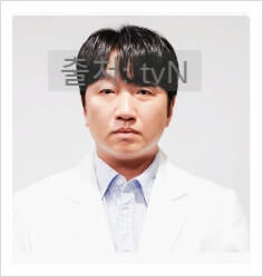 언젠가는 슬기로운 전공의생활 포스터
