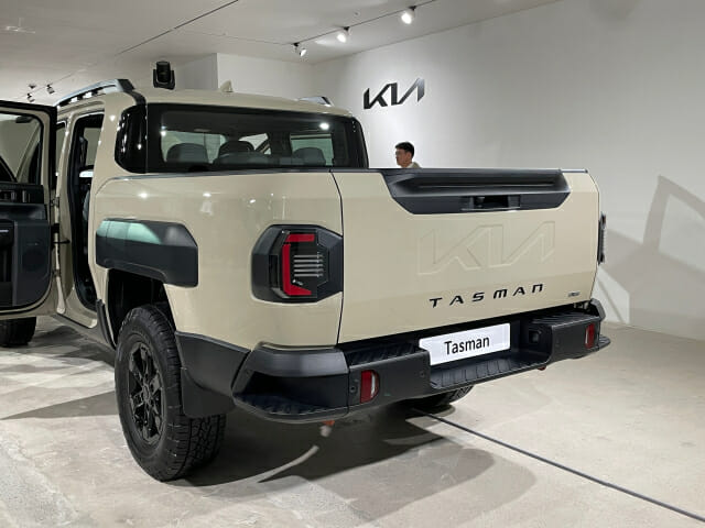 더 기아 타스만