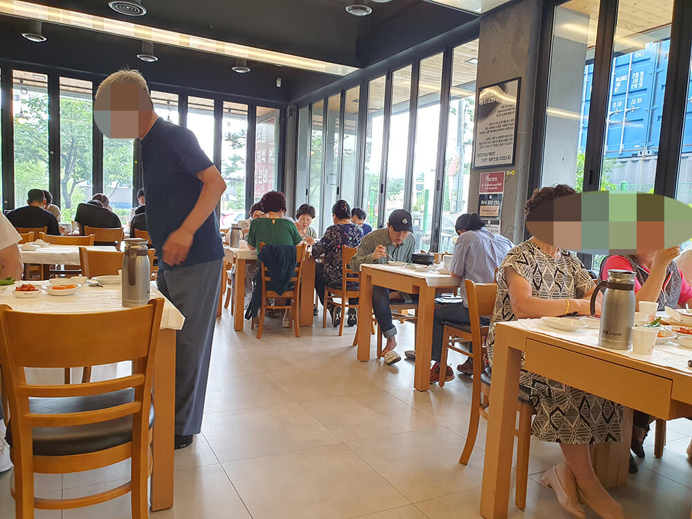 지호한방삼계탕 오륜점 3