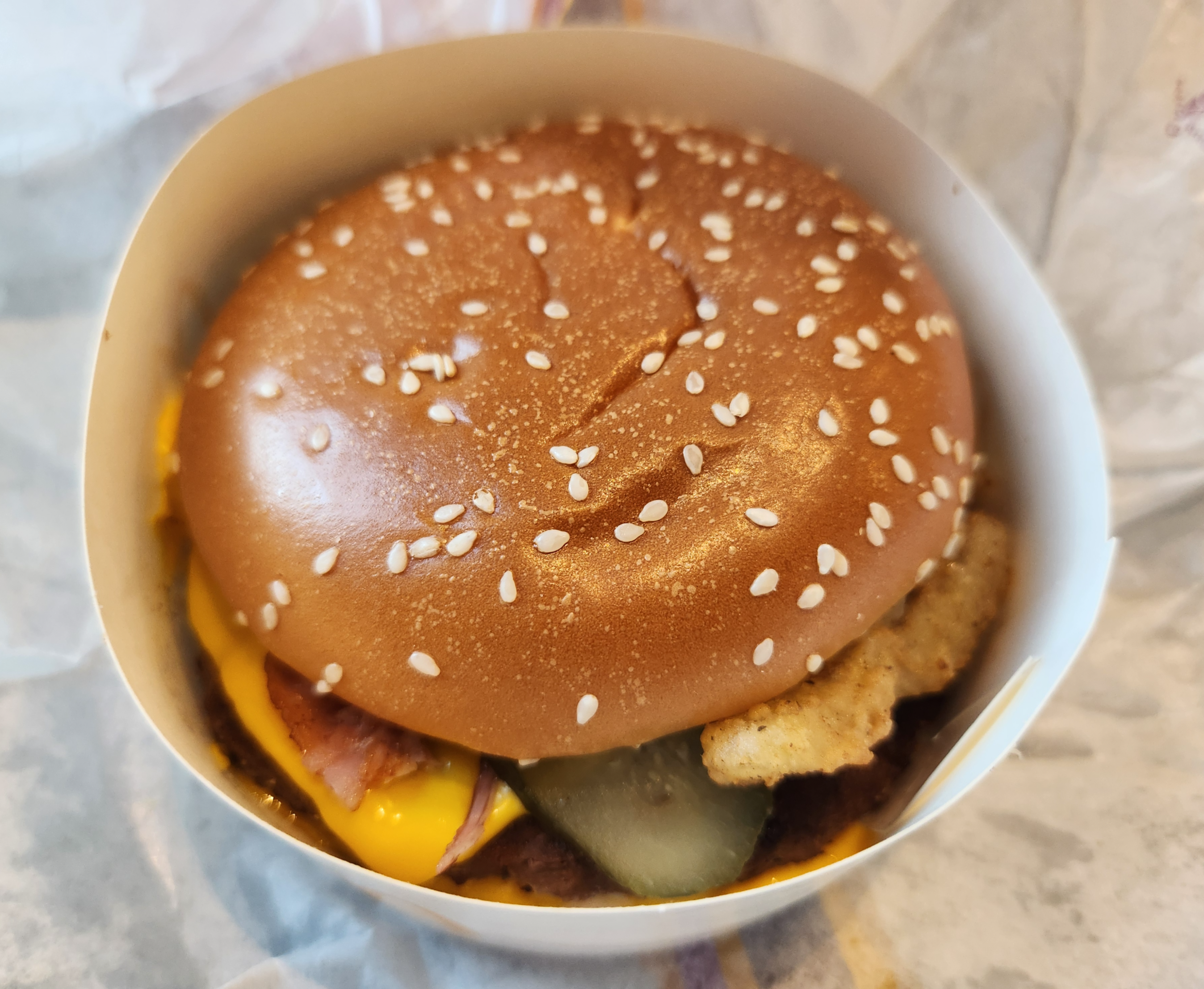 맥도날드-쿼터파운더치즈크리미파마산-실물
