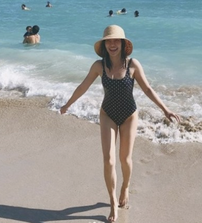 레이디제인 수영복 몸매 노출