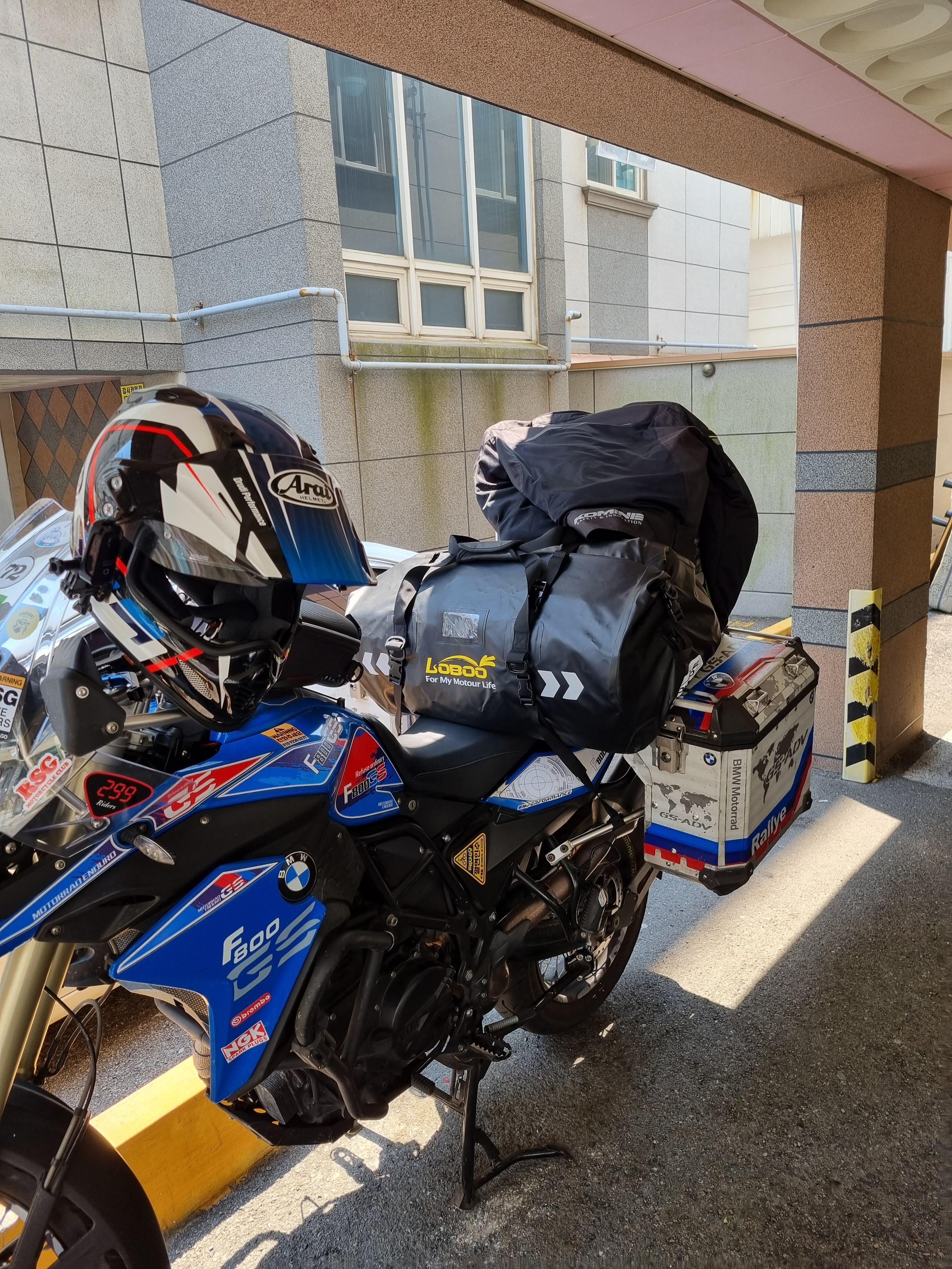 짐실은 F800GS