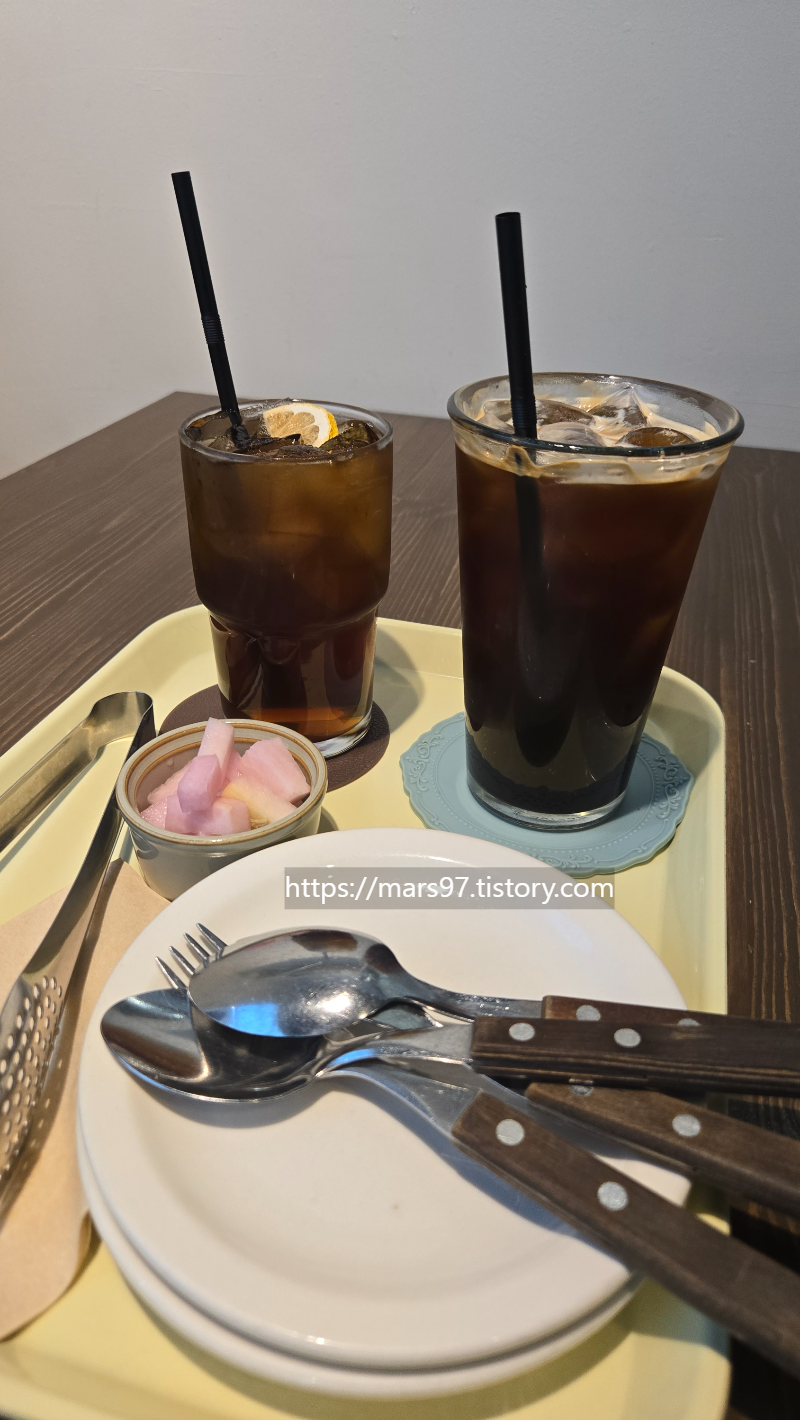 원주-메이드-카페