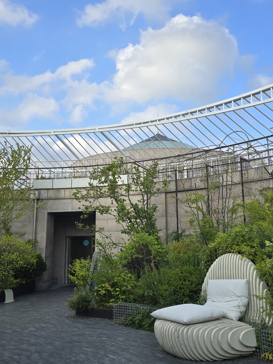 동물원 옆 미술관, 국립현대미술관