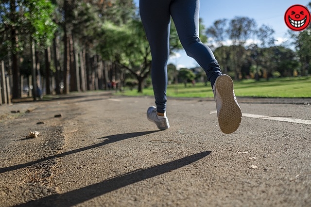 어깨 통증 원인과 치료법
