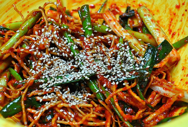 씀바귀 김치, 겉절이