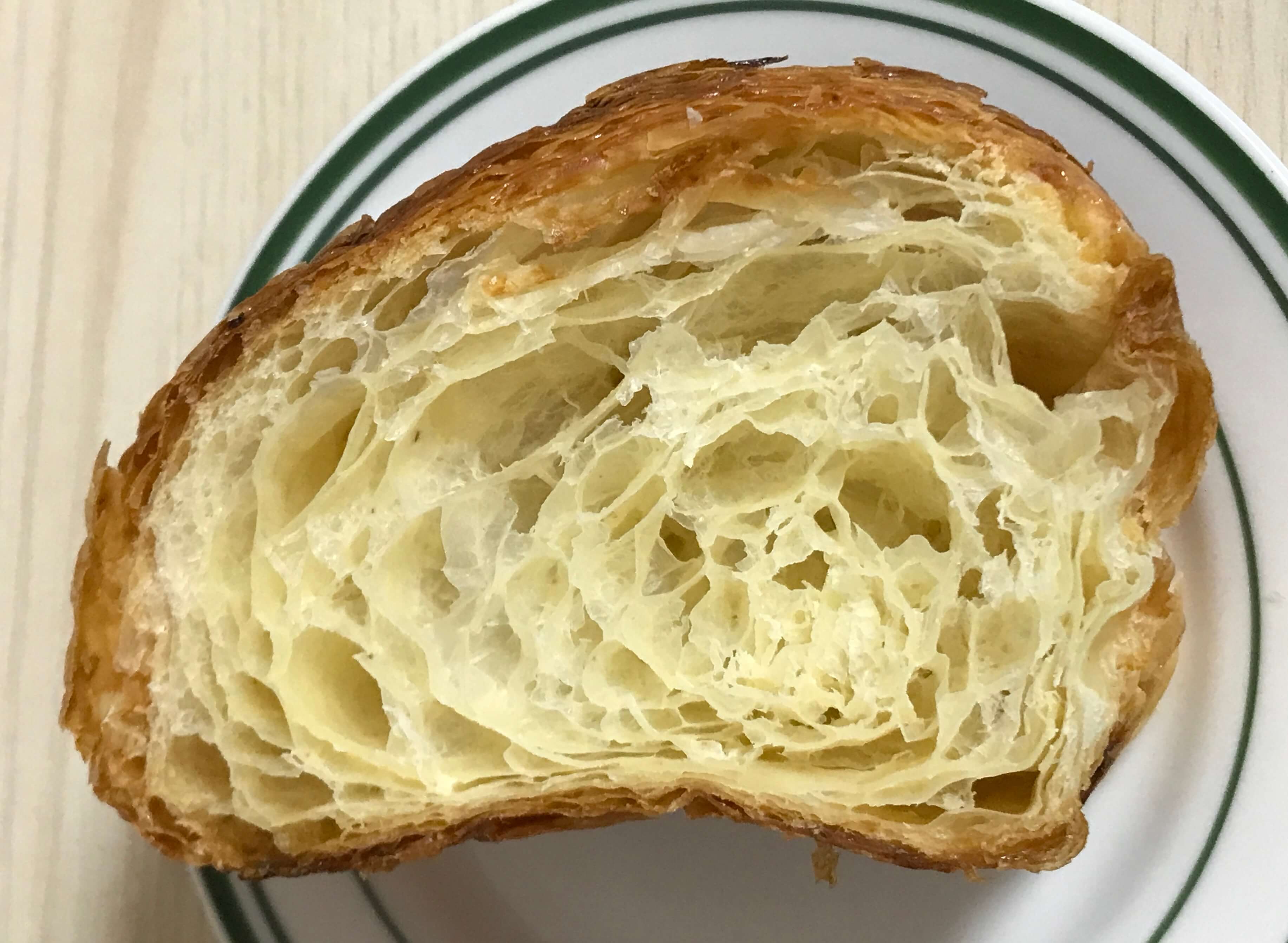 크루아상 단면