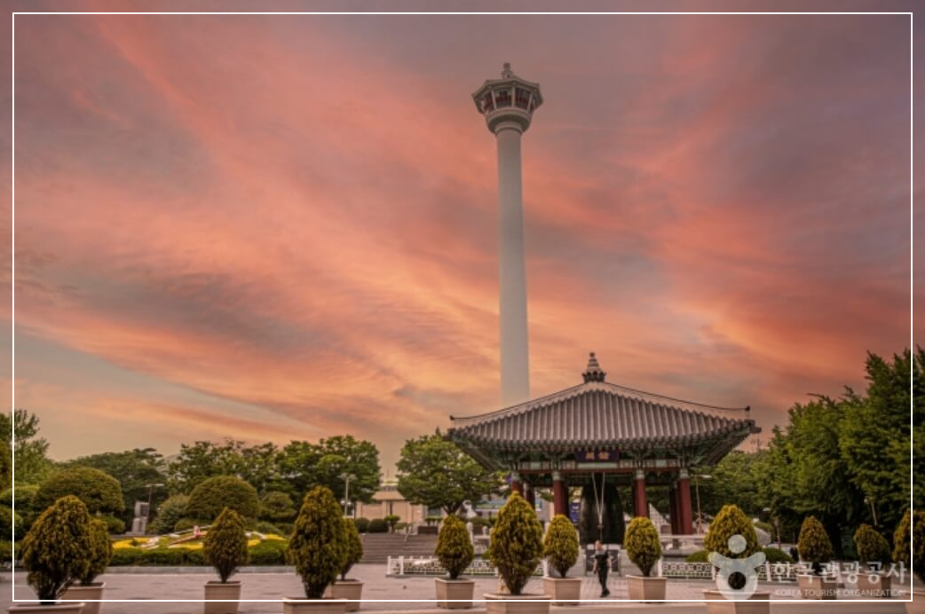부산 가볼만한곳 베스트10 부산타워 (용두산공원)