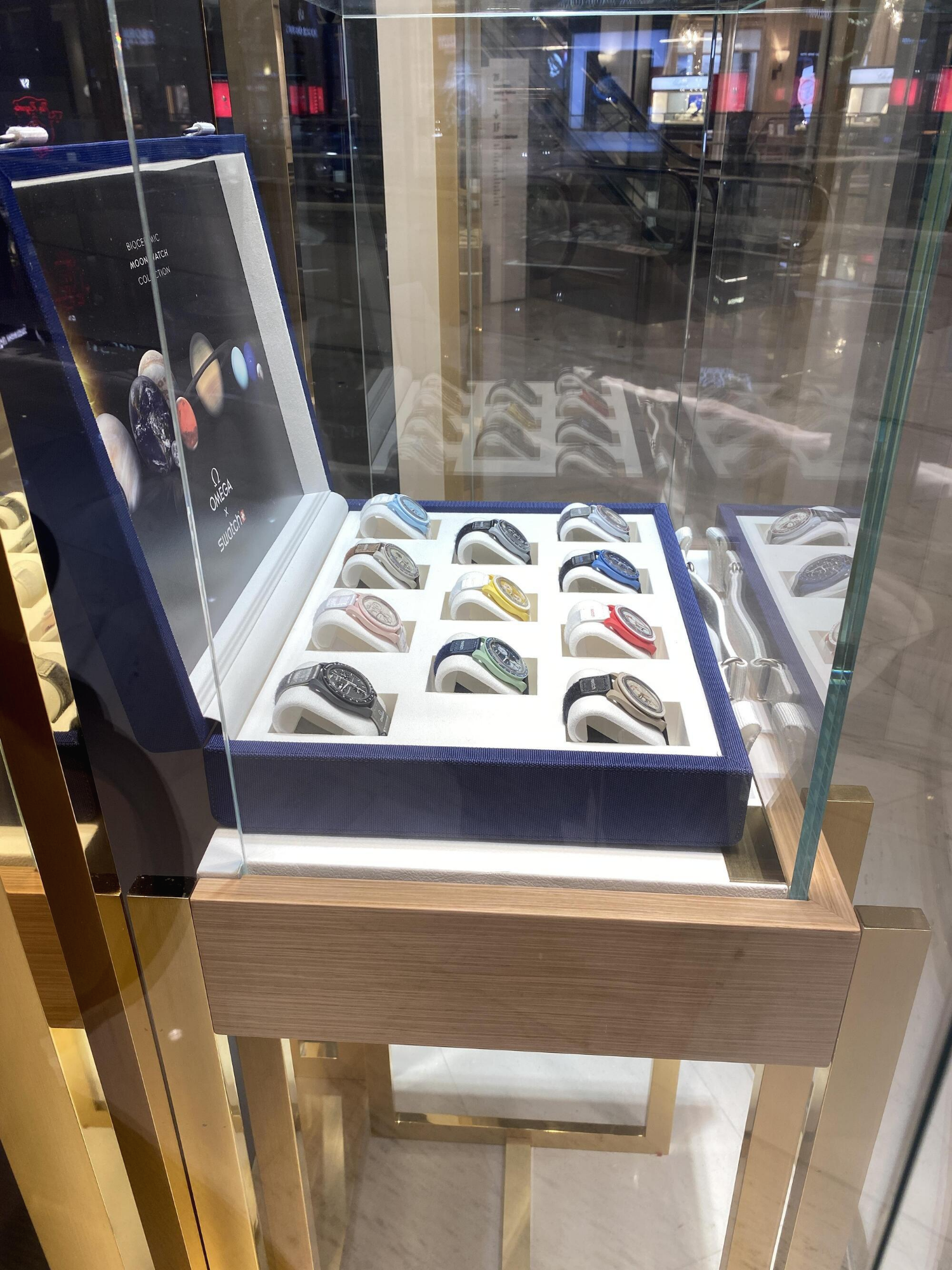 loopang 문스와치 크림