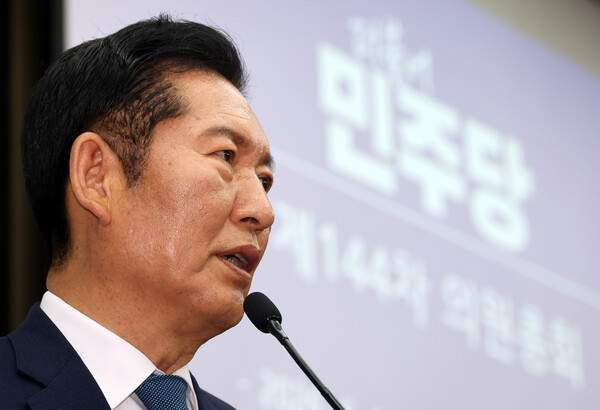 정청래 나이 프로필 고향 학력 가족 아들 논란 사퇴 압박 및 2026년 전당대회 연임 쟁점 냉철 분석