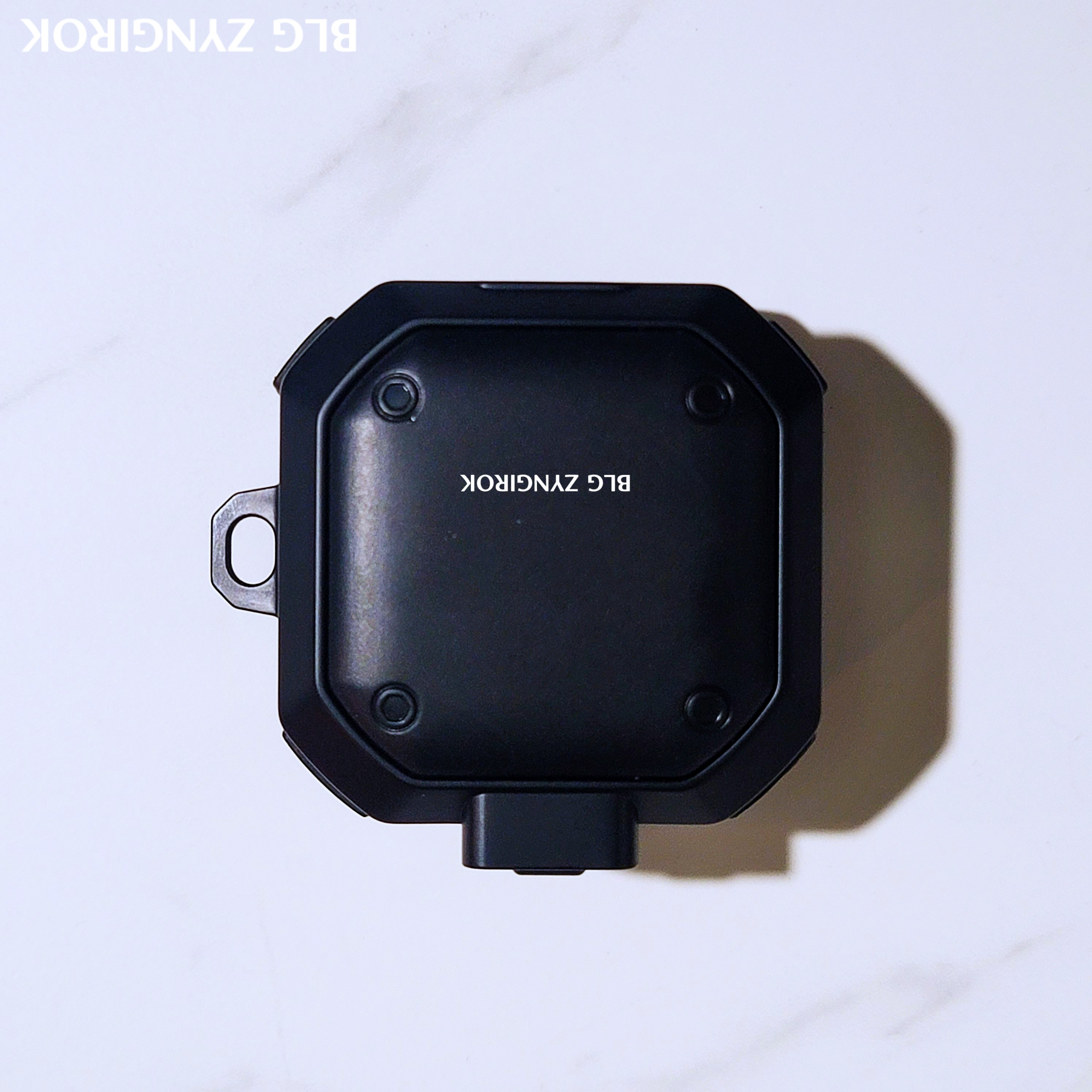 케이스-아랫면-모습이다.