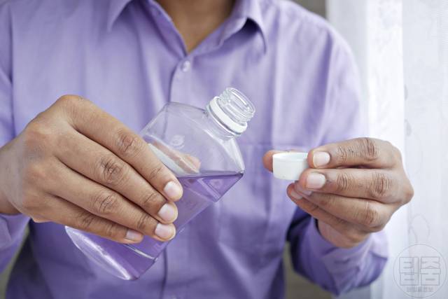 몸에서 냄새 없애는 법 입냄새 구강청결제