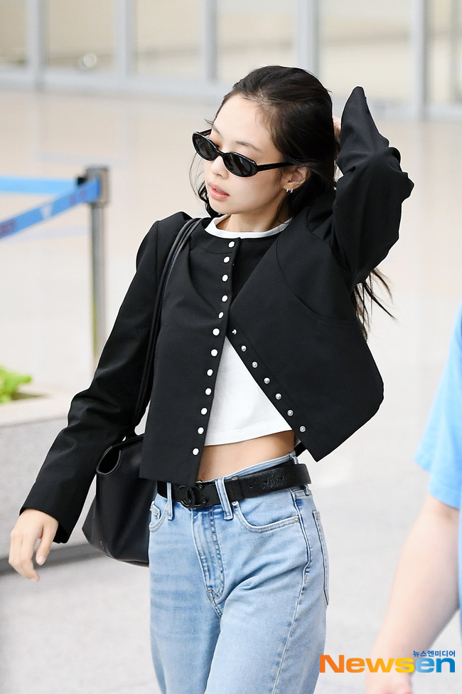 제니 공항룩