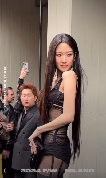 문가영 밀라노 파격 란제리 시스루, 외설 논란에 대한 생각