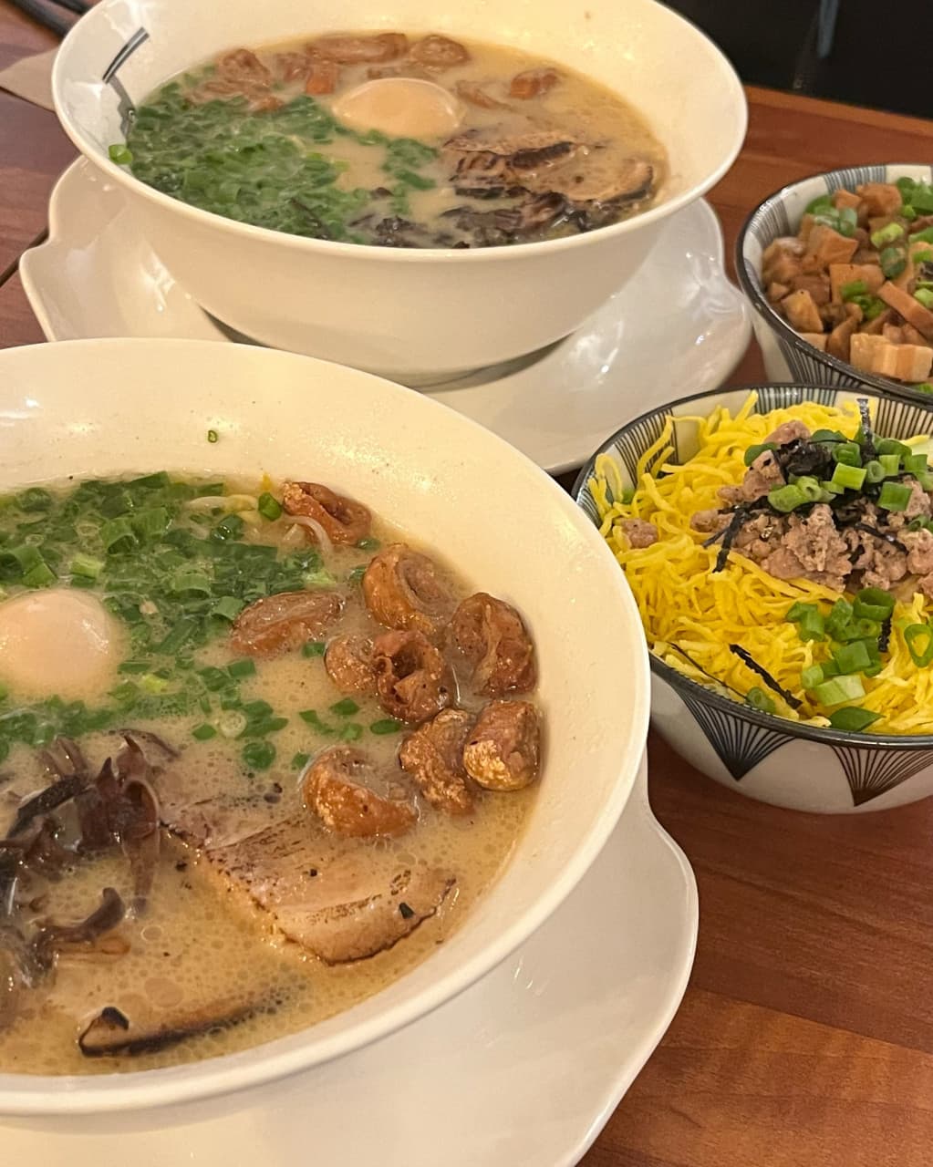 일산 맛집 추천 ❘ 뼈칼국수, 낙지볶음, 한우구이, 떡갈비, 연포탕