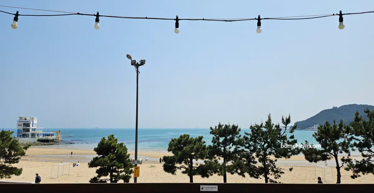 송정동 핫도그 루프탑에서 바라본 송정해수욕장 바다 전경