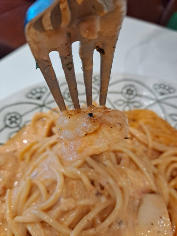 로제크림 파스타 속 새우