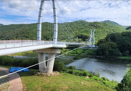 대황강출렁다리