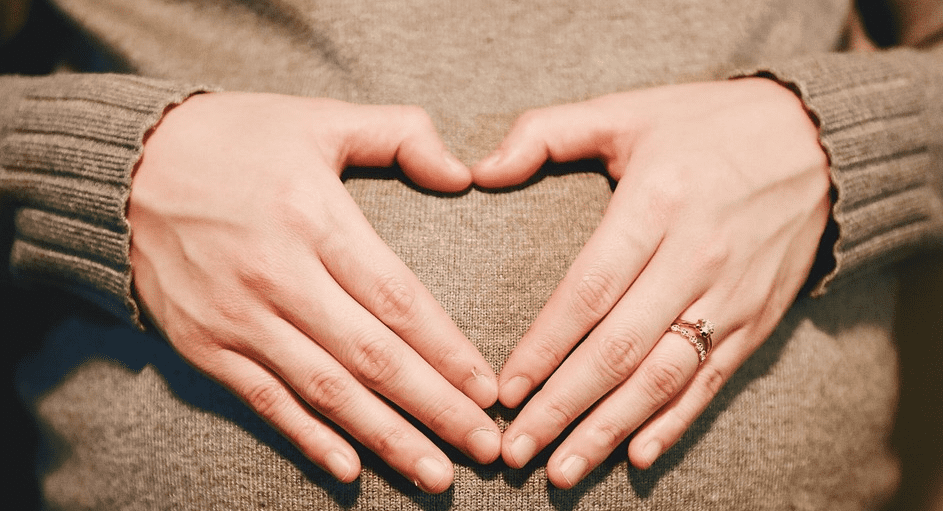 임산부와 아이 사진 - 1