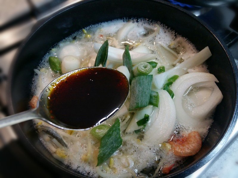 요리에 넣는 국간장