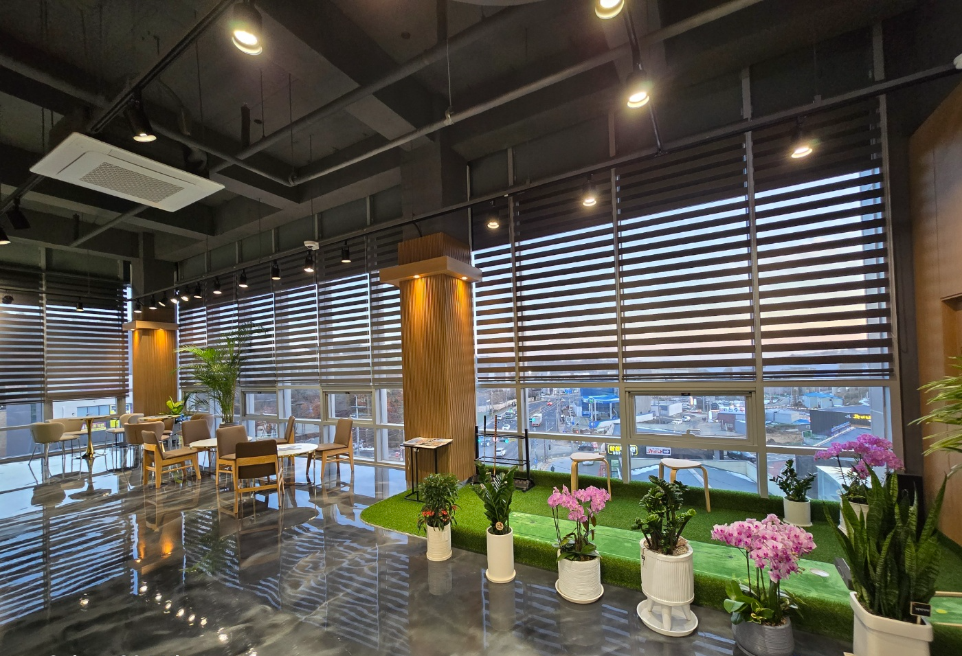 성장나무파크골프 실내모습