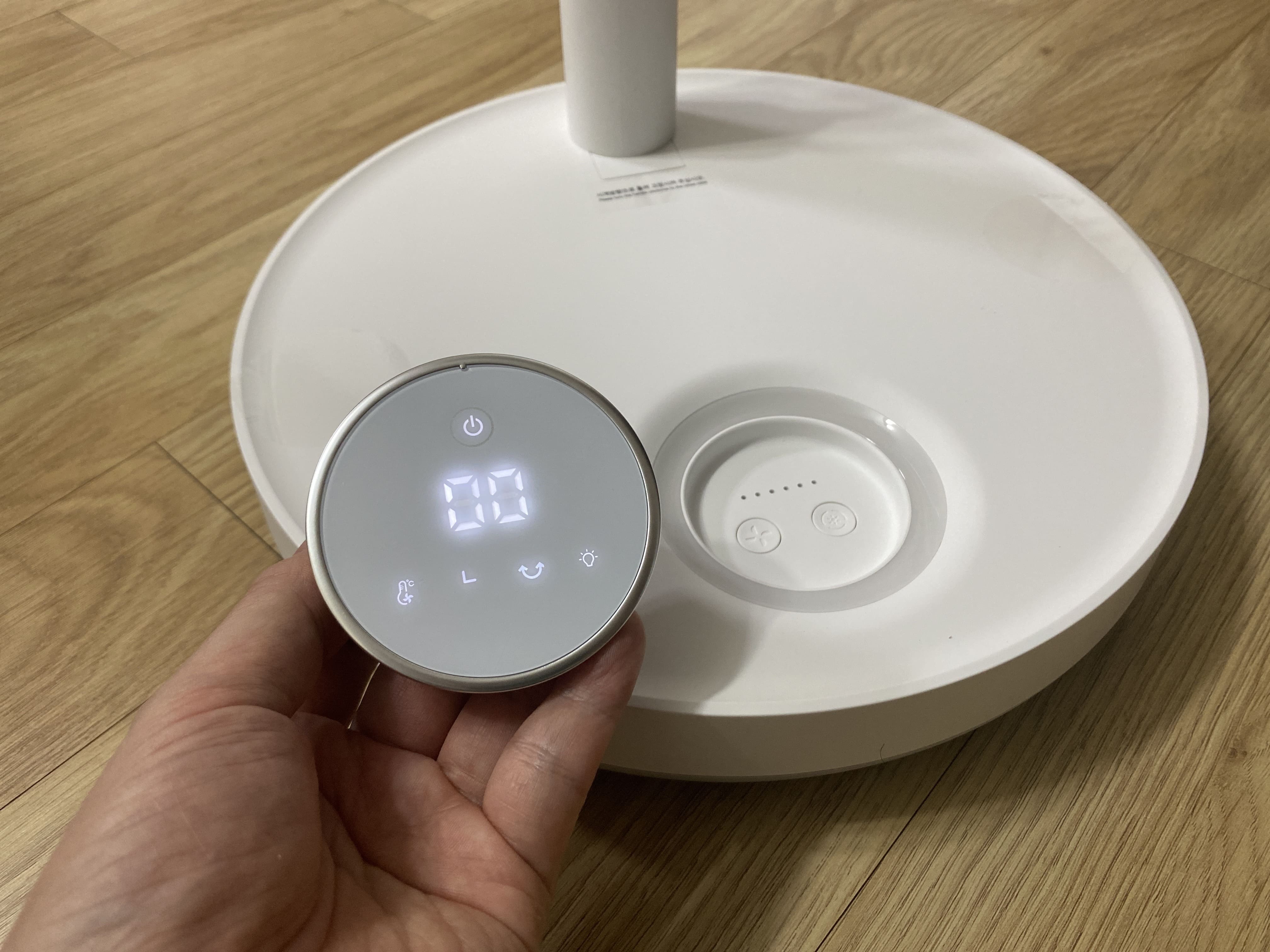 이스타-접이식-무선-써큘레이터-리모컨