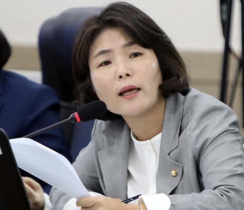 전희경 국회 활동