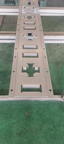 냉동탑차 부품 이트랙 이미지