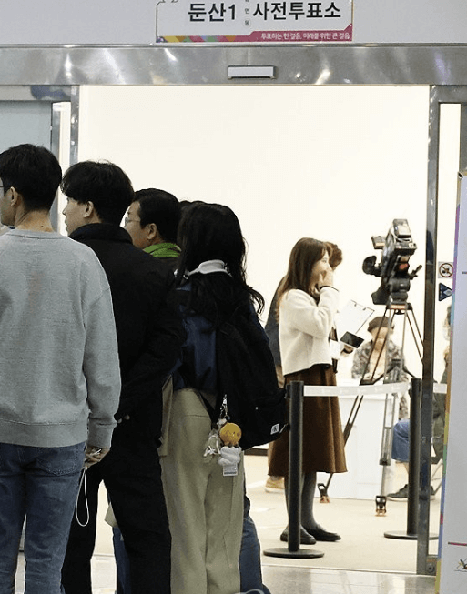 실시간 투표율 역대 최고! 2025 사전투표