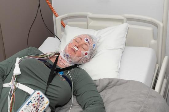 수면다원검사(Polysomnography, PSG) – 내 잠의 질을 수치로 보여주는 검사