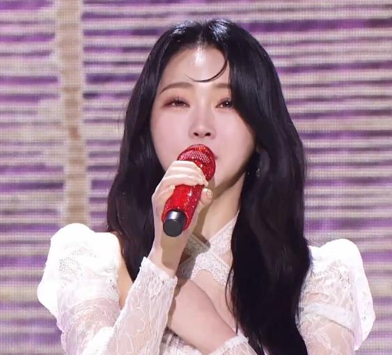 홍지윤(장윤정): 첫사랑